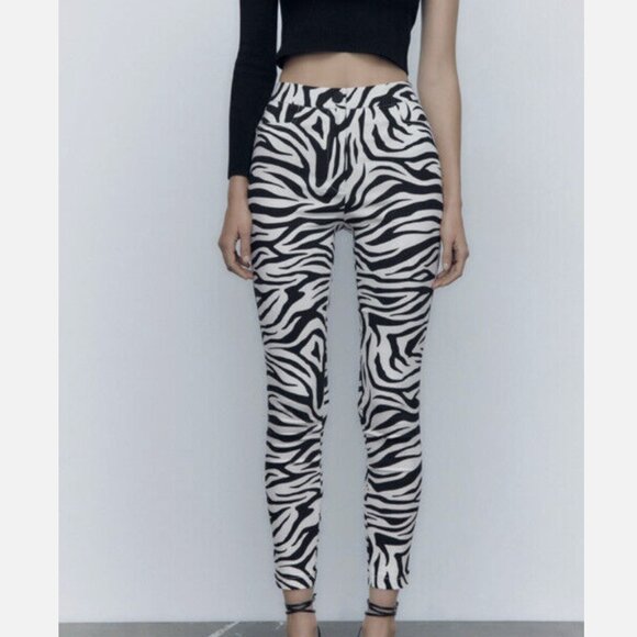 NWT Zara Zebra Print High Waist Leggings Pants, Size Large - Picture 1 of 10